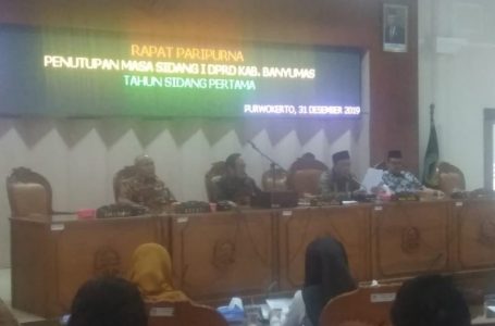 Rapat Paripurna Penutupan Masa Persidangan I DPRD Kabupaten Banyumas Tahun Sidang Pertama, Selasa (31/12).