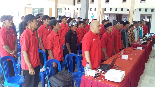 Sejumlah masyarakat hadir saat Komisi A DPRD Provinsi Jawa Tengah, Bambang Hariyanto Bachrudin melakukan reses.