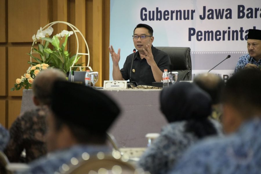Gubernur Jabar Ridwan Kamil menggelar Rapat Pimpinan (Rapim) di Kantor Bapenda Jabar, Jl. Soekarno Hatta Kota Bandung, Senin (17/2/20). (Foto: Pipin/Humas Jabar)