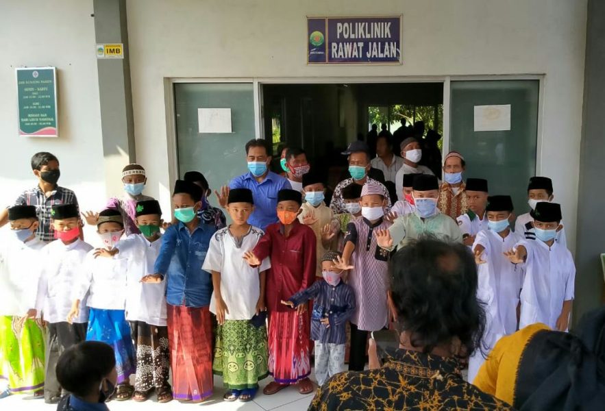 Jelang Ramadhan Puluhan Anak Ikuti Khitan Massal-banyumasekspres.id
