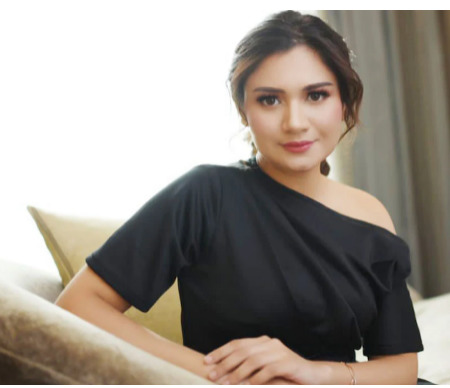 Naila Husna, Presenter Cantik Berbakat dan Sukses