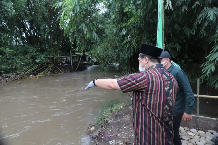 Warga Laporkan Abrasi Sungai, Gus Yasin Koordinasikan Penanganan